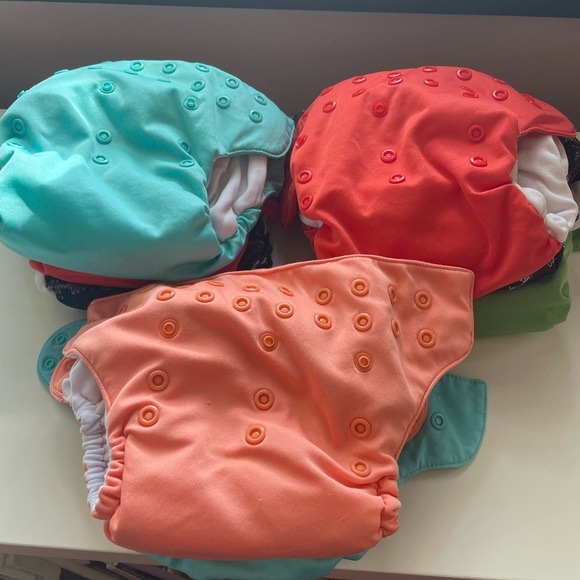 BumGenius Vibrant All-in-One Diapers - Picture 1 of 10